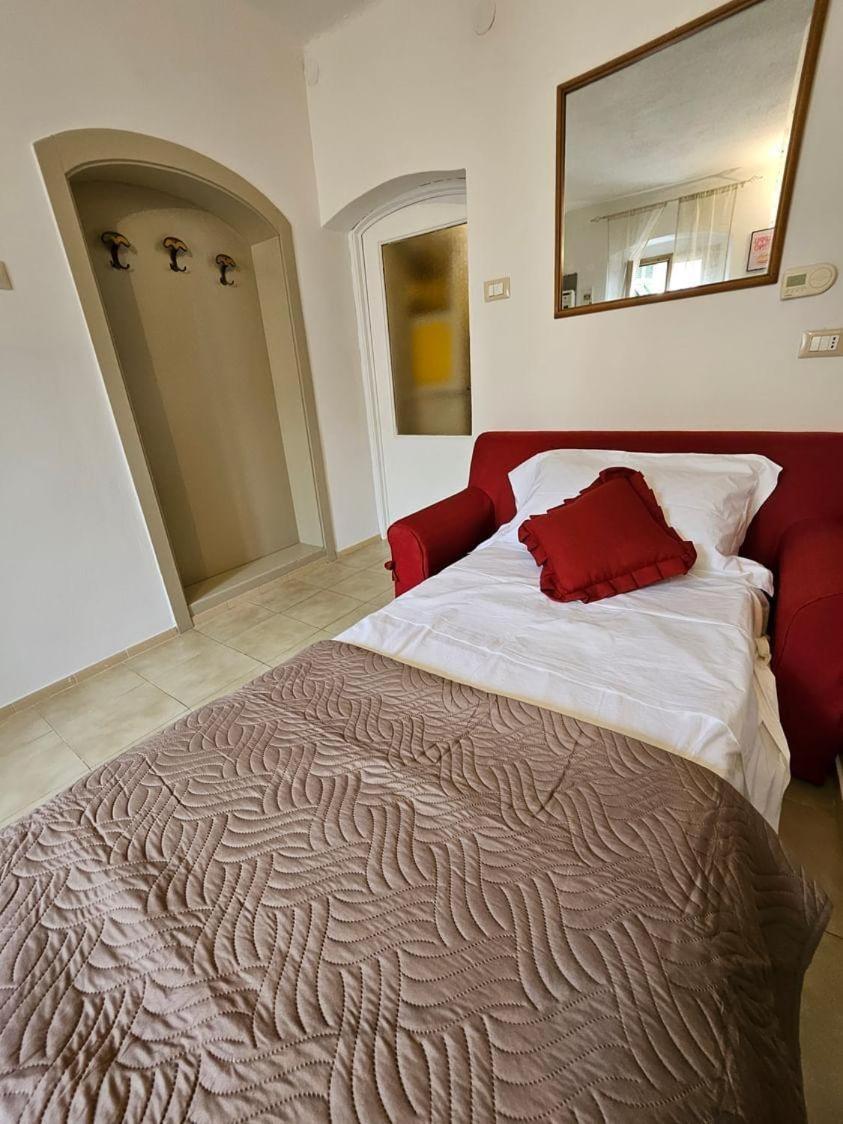 Apartment La Casa Di Olivia *
